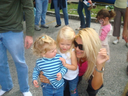 Riley,  annabelle and mommy at carnival
