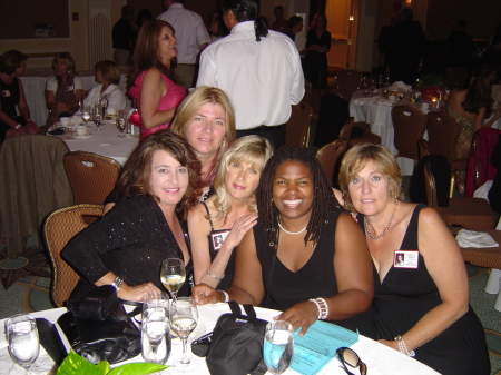 Leslie, Ness, Maureen,Sharon and Pam