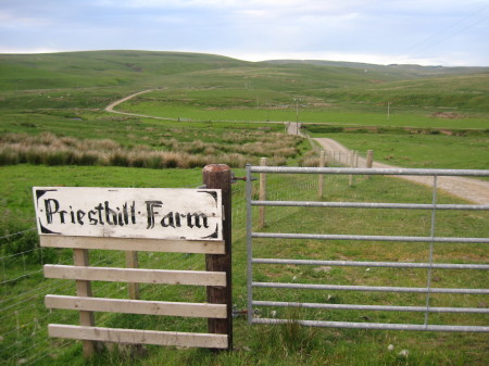 Driveway to Priesthill Farm