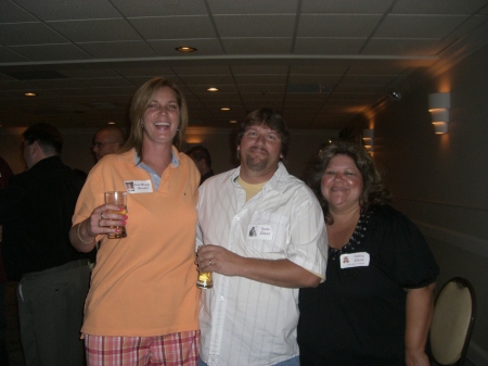 lisa, scott and cathy elloitt