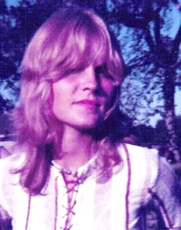 Debbie Phipps' Classmates profile album