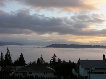 The clouds & fog sitting on the Columbia River