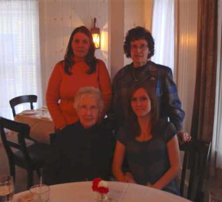 Grandma C, Mirissa, Steffani and Cindy
