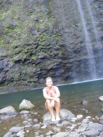 hANAKAPIA FALLS( NORTH SHORE)