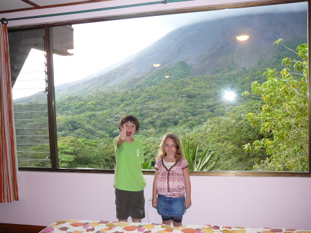 Kids' bdrm-Arenal volcano,Costa Rica