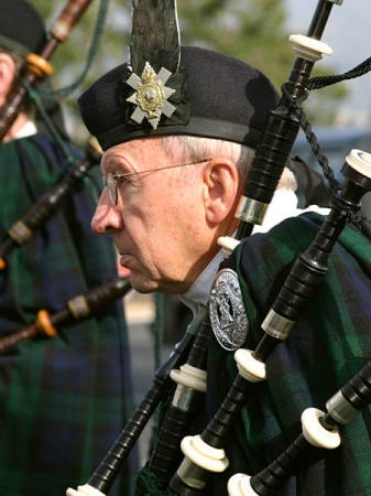 42nd Highland Pipes & Drums