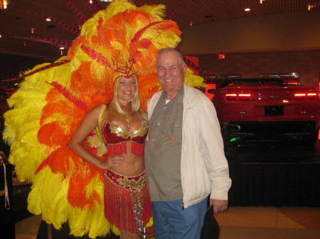 Lou with the Show Girl at Firekeepers Casino.