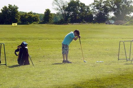 Cameron loves to play golf too...