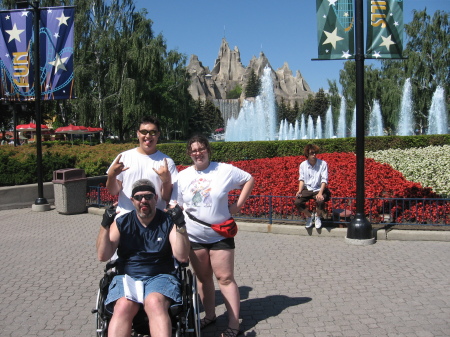 HUBBY AND 2 OLDEST/CANADA'S WONDERLAND
