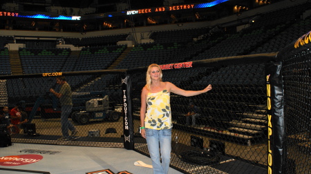 I'm in the UFC OCTAGON!