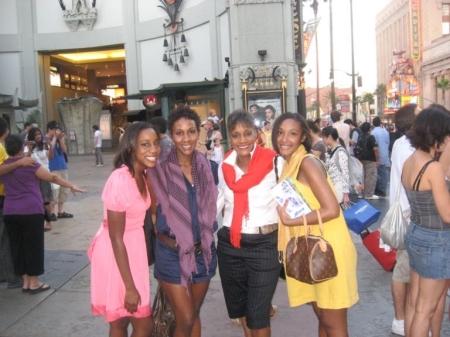 Bobbi and Daughters in L.A 7/08