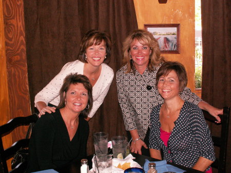 Night out with Maribeth, Kim & friend (Linda)