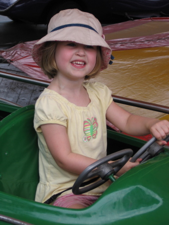 Emma at Como Zoo.