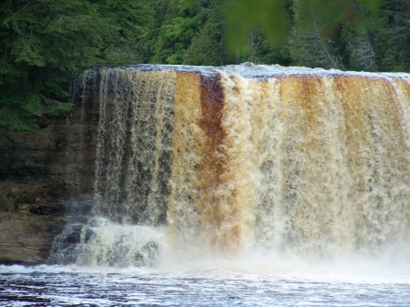 Tahquamanon Falls