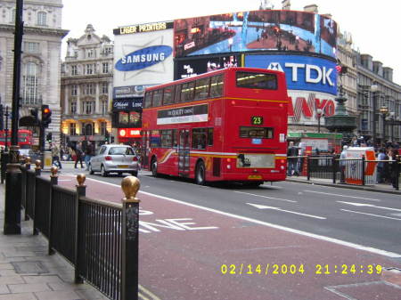 Picadilly Circus Square