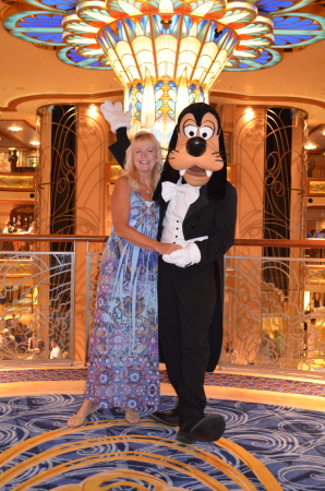 Jennifer and Goofy