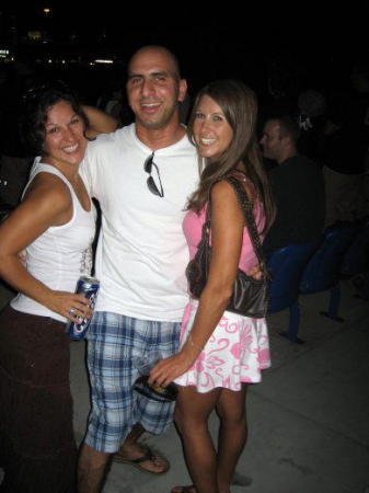 ME- MY BFF KRISTY N OMAR_ DAVE MATTHEWS CONCER