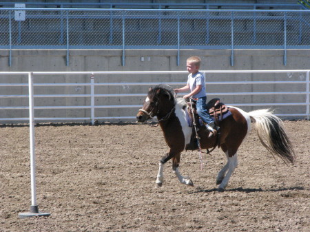 Dakota running Brandy 2008