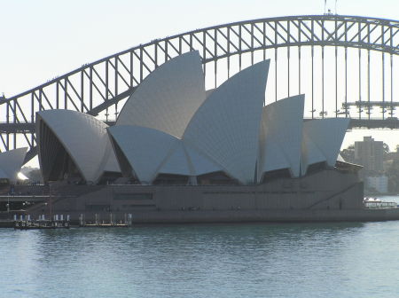 Sydney Opera House & sydney Harbour Bridge