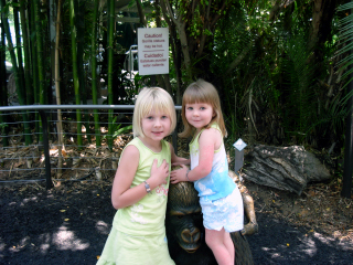 Sydney & Charlotte at the zoo - Summer '08