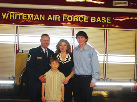 Family at my hubby's AF retirement - Mar 2008