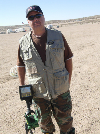 Larry and his metal detector Nov '07