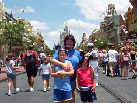 Disney 2004