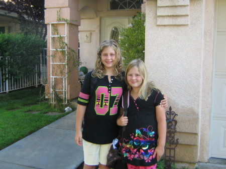 First day of school for Amanda & Kendall