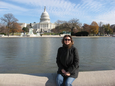 Sherri in front of US Capitol - Nov 2007