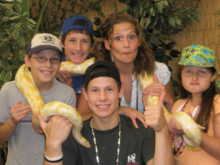 Youngest 5 kids, at the Zoo! 2006