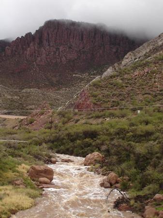 queen creek flowing through superior