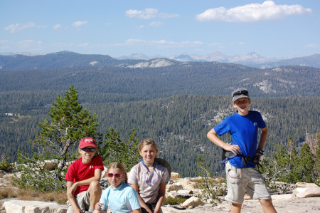 Saddle at Dog Tooth Peak