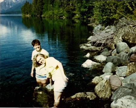 Yes, Lake McDonald is COLD