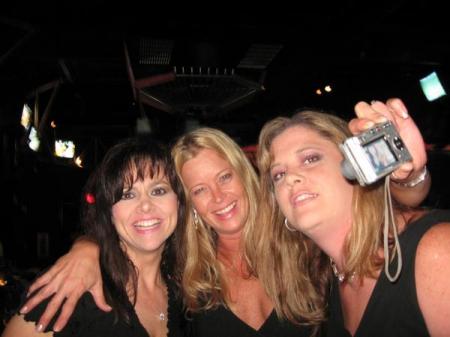 Me, Debbie Graham & Amy