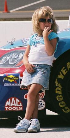 Aaryn waiting for Daddy to win