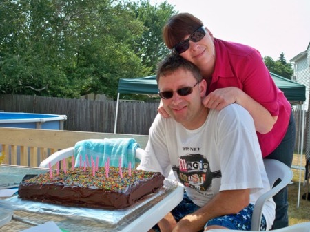 Heidi and I drooling over Jenna's cake