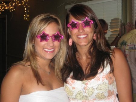 Jenna and Michelle (nice sunglasses)