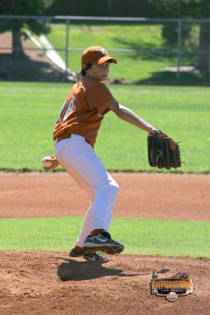 Daniel pitching in Las Vegas Sep08