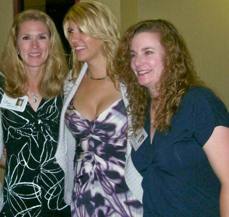 Lori (Gooding), Nancy, and Cara (Groshans)