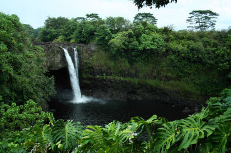 rainbow falls, hilo, hawaii
