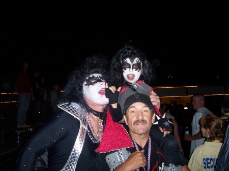 Art and Aj with a Kiss fan 8/31/08