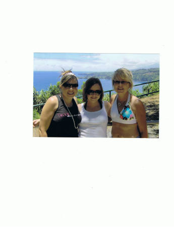 Kristie, Brittney and Debbie in Maui