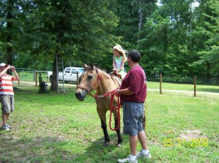 MY GREAT NIECE FAITH UP ON BIG MOMMA DUNN IT