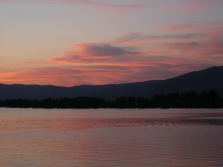 Sun setting behind the Wasach Mountains