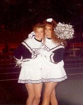 mel and lisa cheering