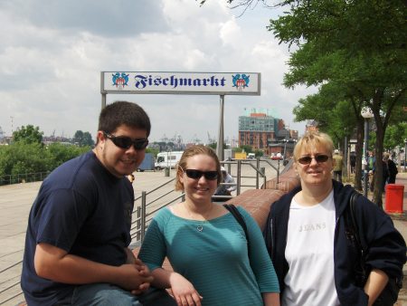 Pat, Beth and Barb Hamburg Fish Market