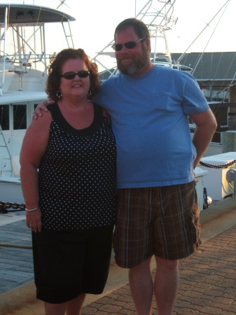 Janet w/ hubby Kit at Morehead City waterfront