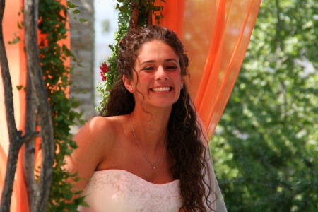 Stephanie at her Wedding chuppah Apr 2008