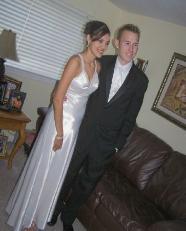 Raquel going to Prom 2006