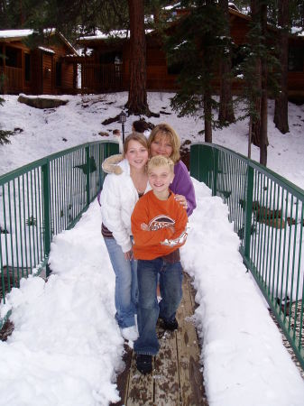 mom and kids in estes
